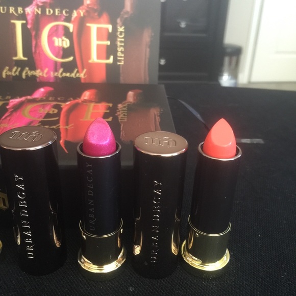 Urban Decay Full Frontal Reloaded Lipstick Set! - Picture 6 of 6